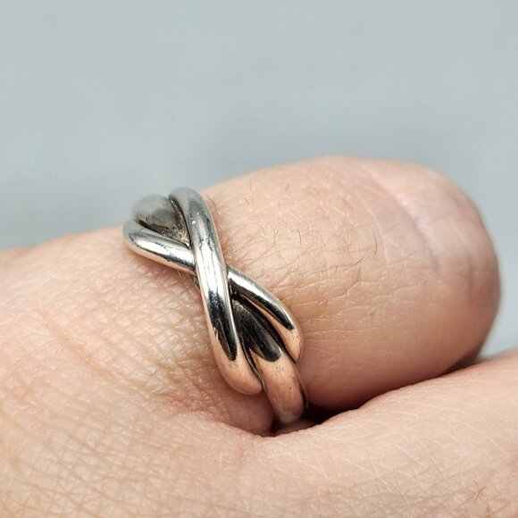 Tiffany & Co. Sterling Silver Infinity Ring Size 4 - Picture 4 of 7